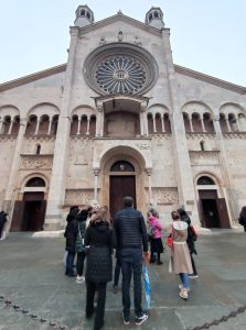 The IWA Modena walking tour Women 4 women