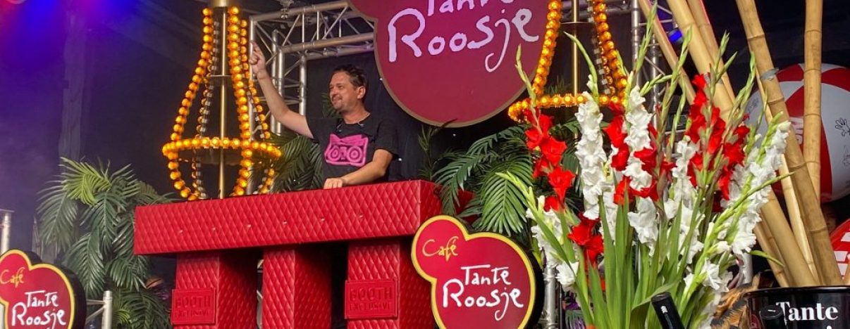Tante-Roosje--On-Tour-Boeken-Bij-J-Music-Events-Entertainment 9 RENE SCHUURMANS BOEKEN