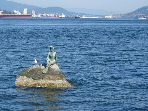 lady at the sea