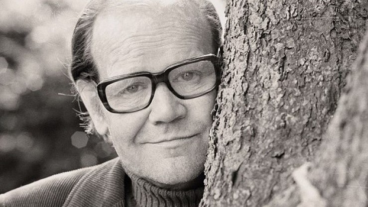 Jørgen Ryg: Velfortalt og respektfuld biografi – men lidt for meget druk