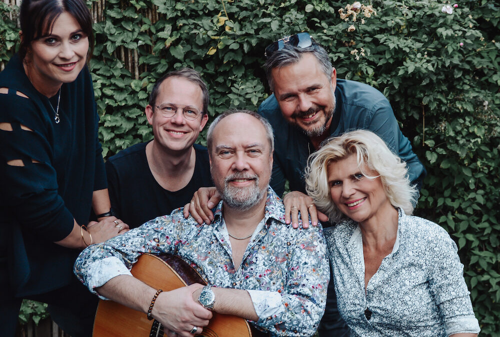 Poptøsen og basøsen – Heidi Degn og Jette Schandorf om Halberg & Friends, bas og POP