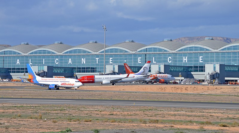 How to get to Javea from Alicante Airport