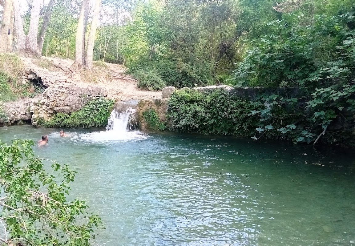 Natural pool Moli de L'ombría in Alicante.