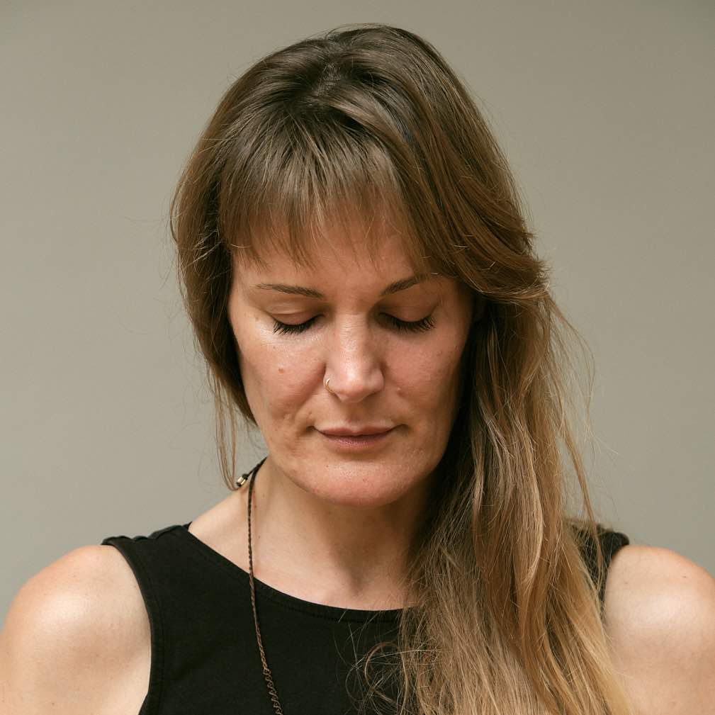 Simona unsere Yin Restorative Yoga TCM Fortbildungs Lehrerin