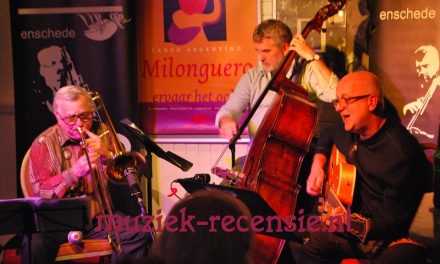 Drie jazzkopstukken op één podium