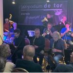 Spetterend en spannend: swingende saxofoonshow van Efraïm Trujillo met DCCB