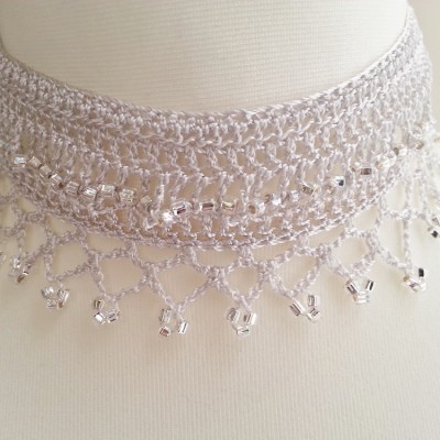 Beaded choker - Beads, Buttons & Lace