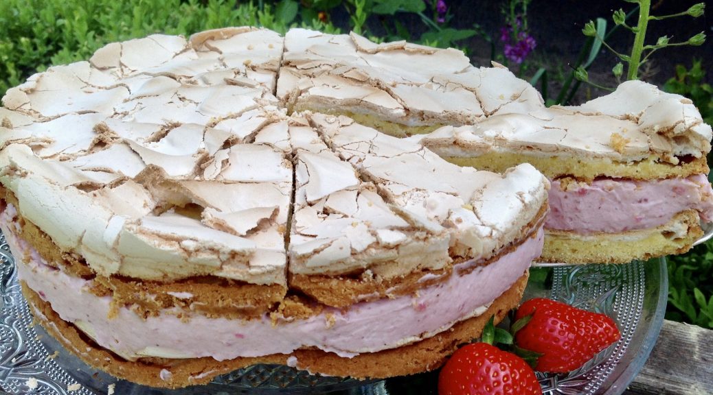 Erdbeertorte mit Baiser – jernrive