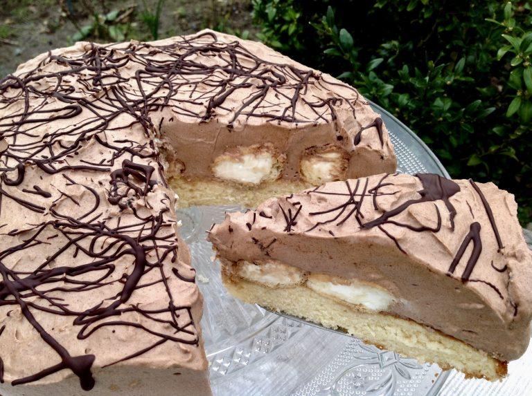 Windbeutel- Schoko- Torte mit Kirschen – jernrive