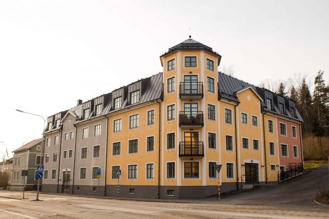 En fin lägenhetsbyggnad i Norrtälje