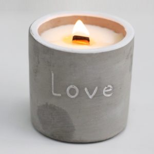Wooden Wick Love Candle