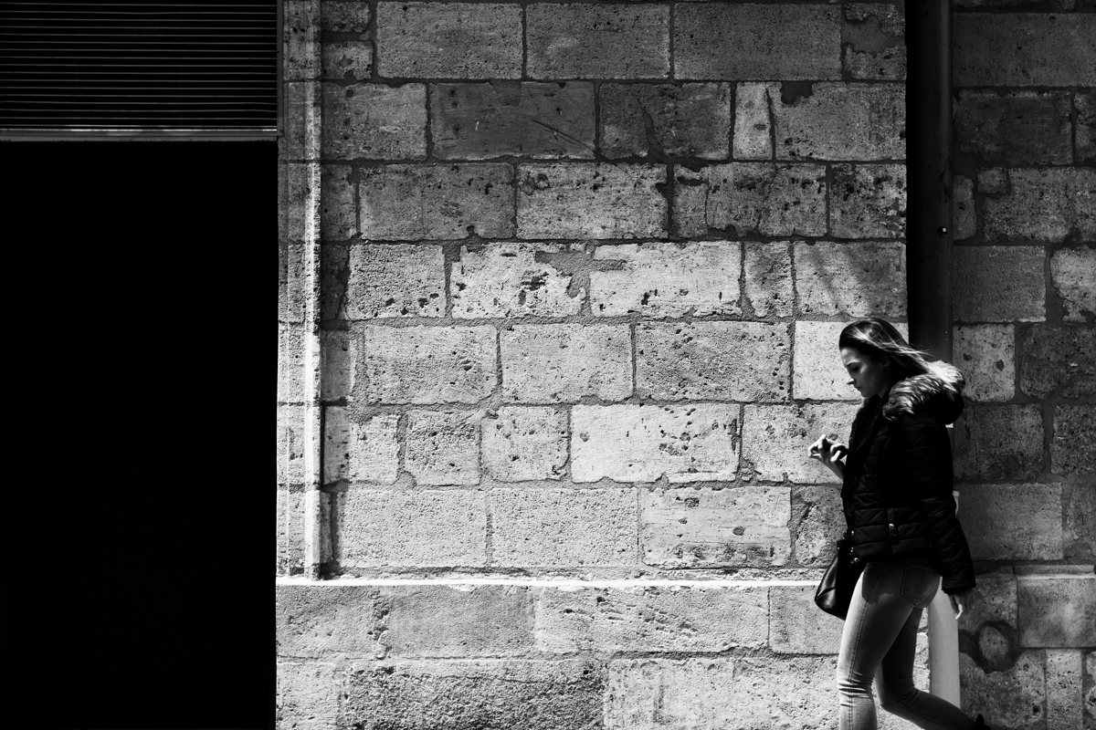 Black and White | Street Photography | Bordeaux | The black door