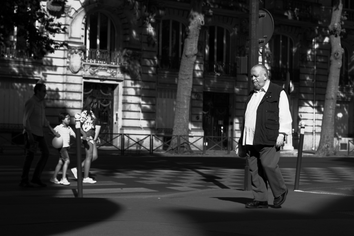 Black and White | Street Photography | Paris | Sunbathed man