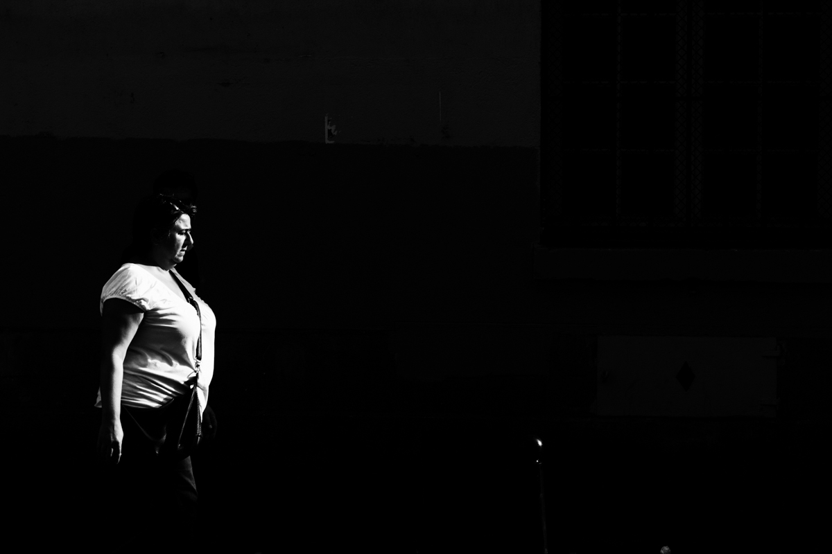 Black and White | Street Photography | Paris | Light study 2