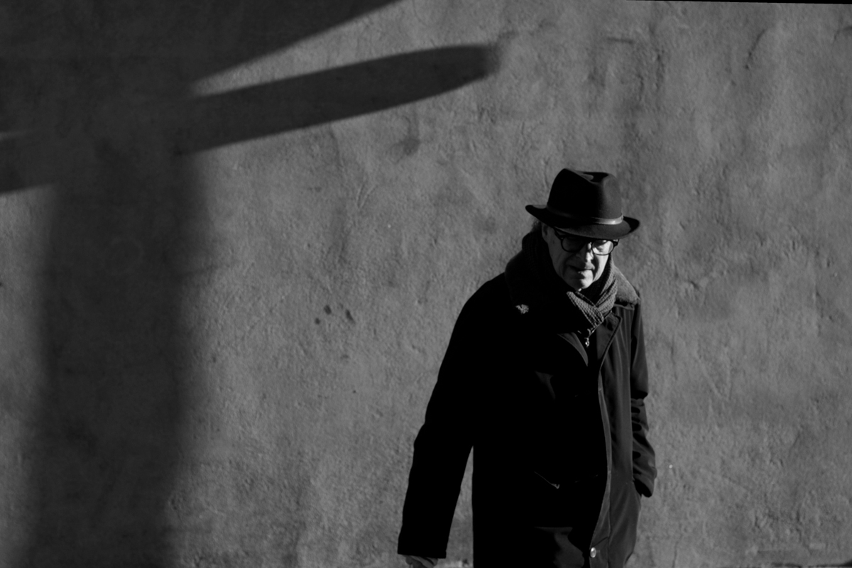 Black and White | Street Photography | Paris | Hat