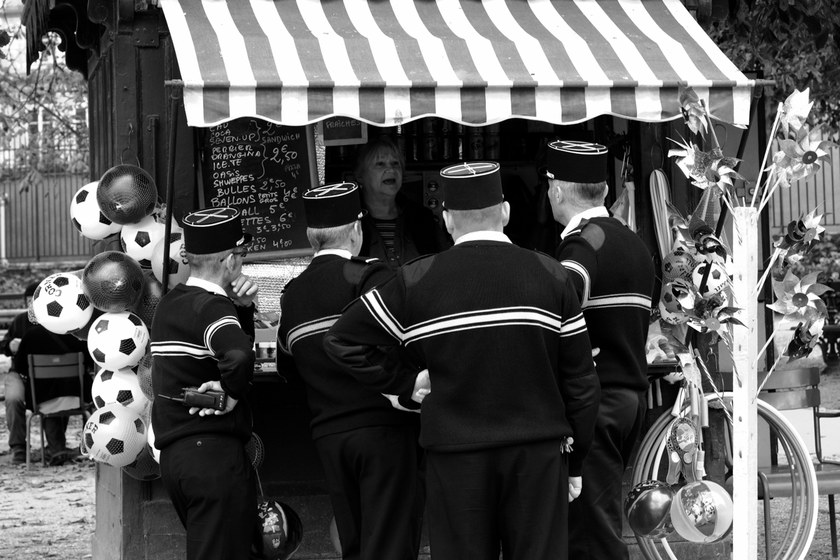 Black and White | Street Photography | Paris | Usual suspects