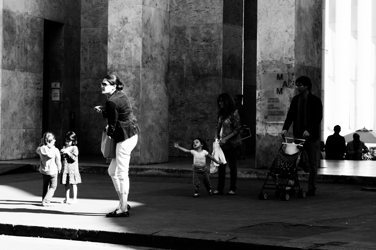 Black and White | Street Photography | Paris | Searching