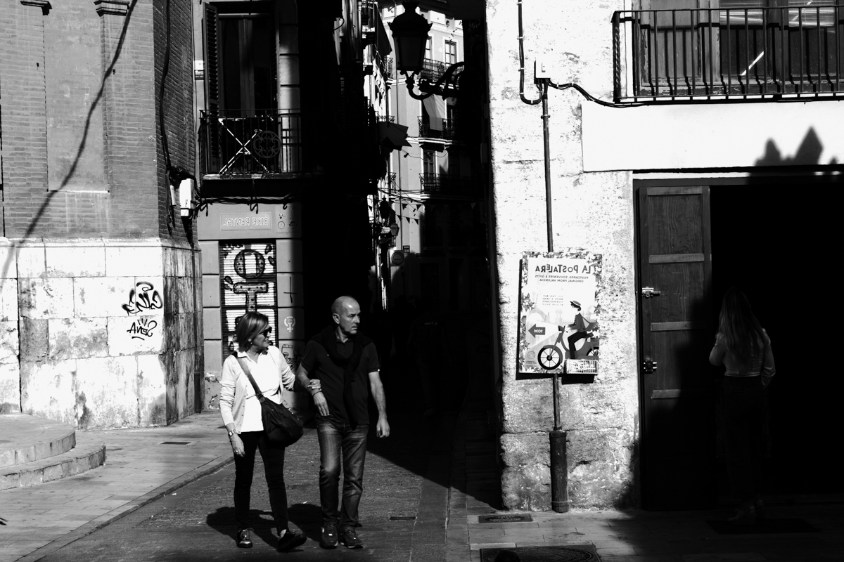 Black and White | Street Photography | Spain | Discover