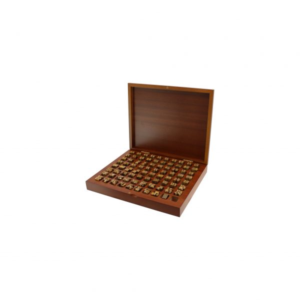 Wood font storage box