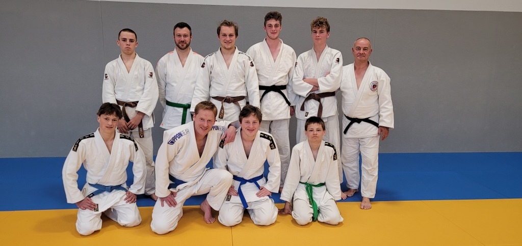 10 judoka’s slaagden voor aspirant initiator