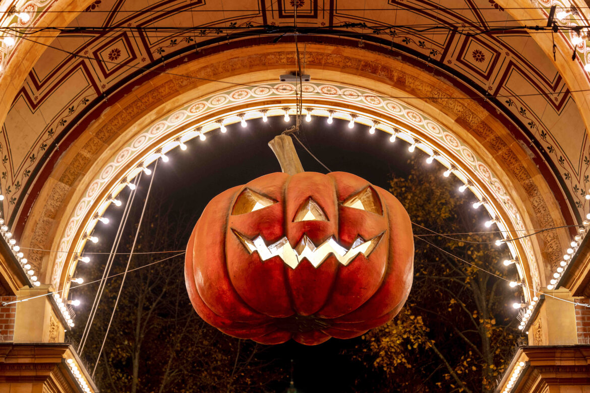 Halloween i Tivoli åbner torsdag 10. oktober med rekordmange græskar