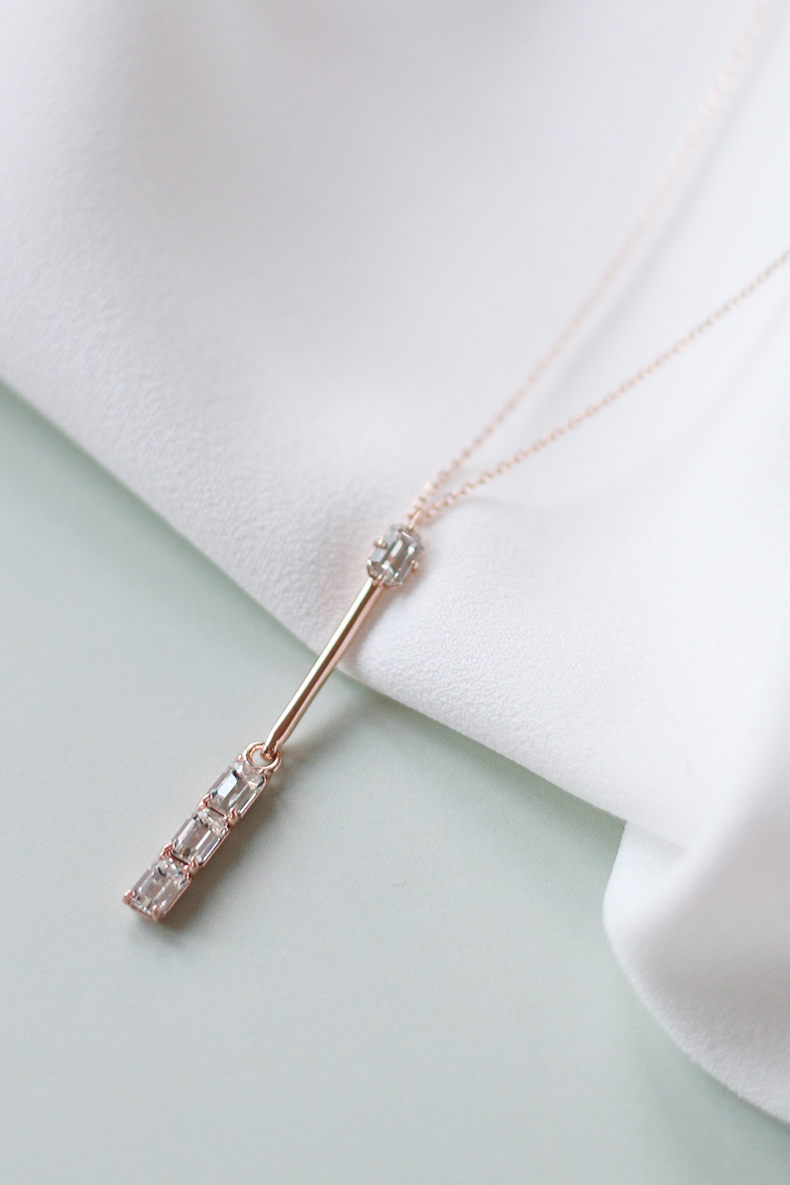 Julia Rouge Libra Necklace web
