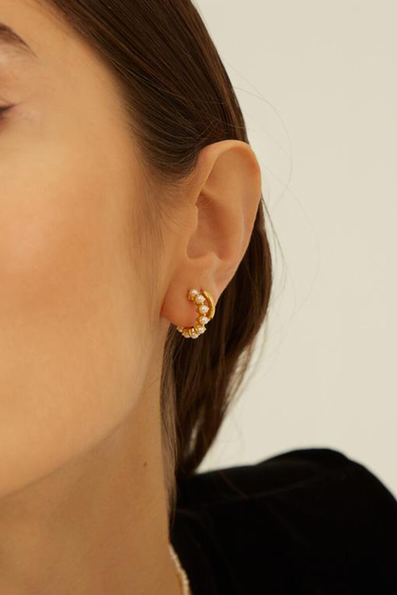 Clarise Gold Pearl Hoops – web Clarise Gold Pearl Hoops