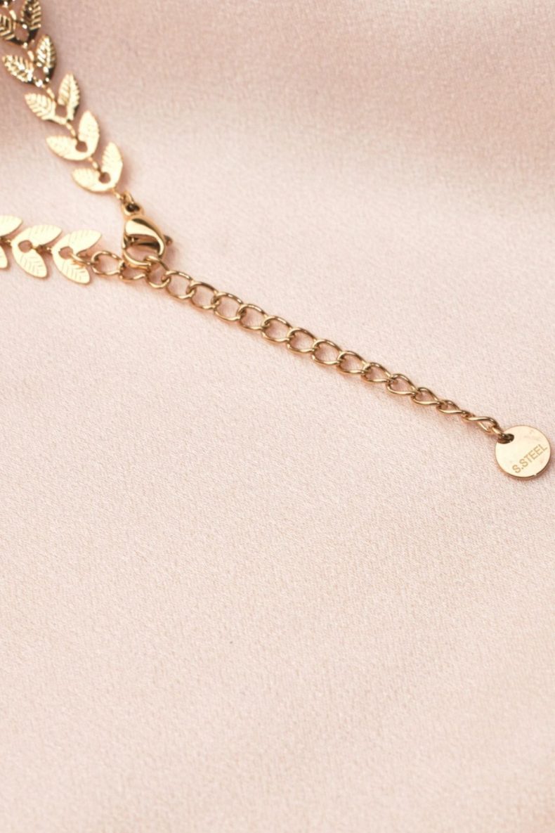 Victoire Collection Golden Choker Chain Necklace