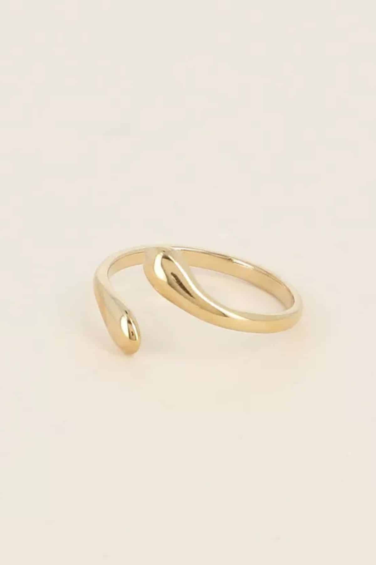 Bohm-Paris Ring