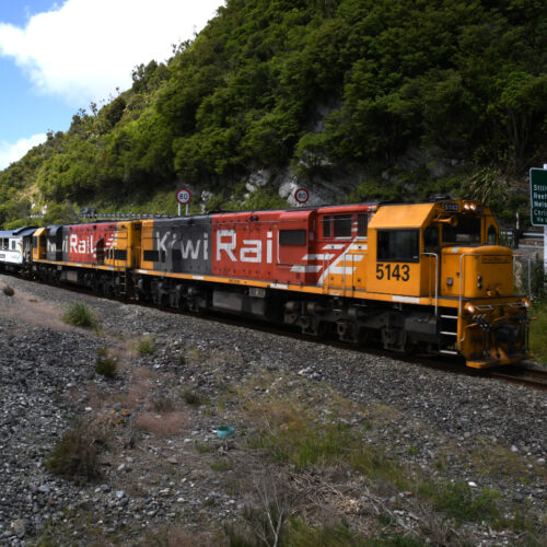 Tranzalpine approaching Greymouth