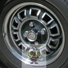 BHH1060B -Set of 4 V8 Polished Alloy Wheel Hub Centre inc Badge