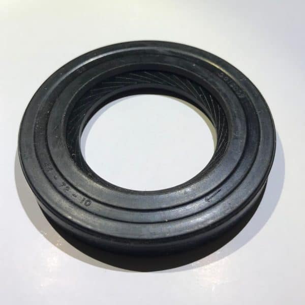 BTB1326 OE - Seal Diff Oil Seal Tube Axle 1800 MGC and all V8's