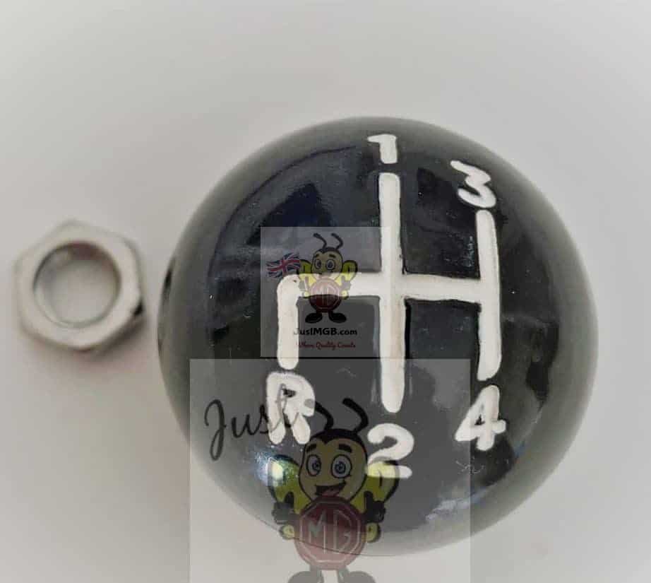 1B3736 Gear knob & Locknut All 4 sychro MGB/GT 6872 & All MGC 67