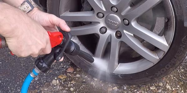 Clean rims with Jet Washer