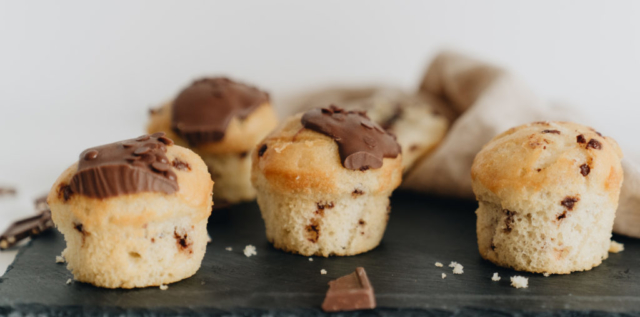Muffins med chokoladecreme