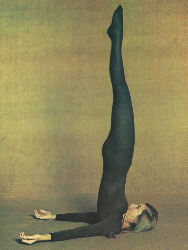 Vinyasa yoga c88fe617c2a24ba43f88e5cd2d66bebd e1747905264987