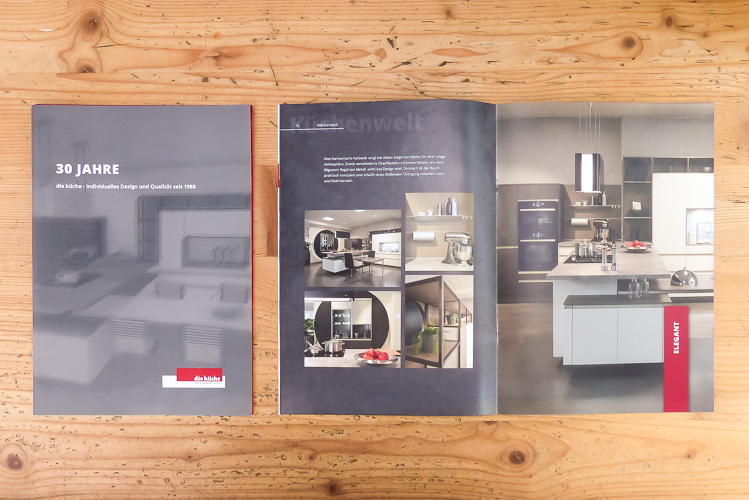 Grafikdesign Layout die küche Broschüre
