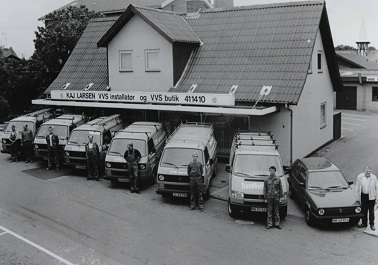 Det første værksted åbnede i Strårup i 1966. Det andet på Savværksvej åbnede i 1991.