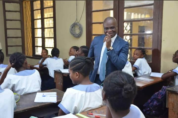 RDC/EDUCATION : le Ministre d’État Willy Bakonga très satisfait du déroulement de la dissertation