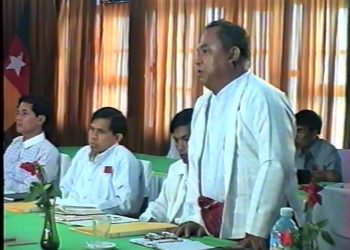 🔥 သမိုင်းဝင် မှတ်တမ်းတစ်ခု ပြန်လည်အသက်ဝင်လာပြီ! 🔥လွန်ခဲ့တဲ့ နှစ် ၃၀…တံခါးပိတ်ခန်းများထဲက ငြိမ်းချမ်းရေးဆွေးနွေးပွဲတွေမှာ ဘယ်လိုစကားလုံးတွေနဲ့ အပေးအယူလုပ်ခဲ့ကြသလဲ?