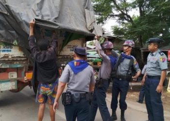 မှောင်ခိုသံသရာ၊ လာဘ်စားအာဏာပိုင်များနှင့် ‘ဖမ်းဆီးအရေးယူပွဲတော်’