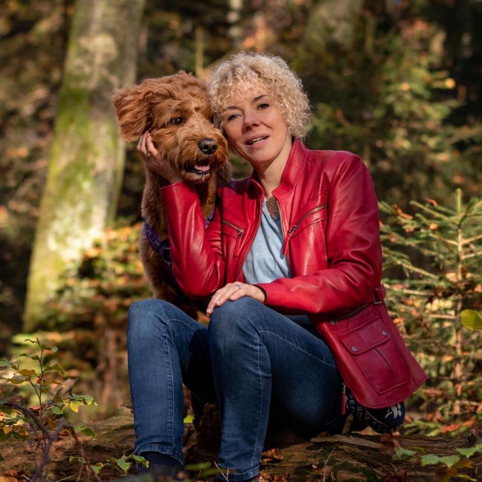 Katja Barnasiow Pereira – Spirituelles Medium für Ahnenheilung und Epigenetik