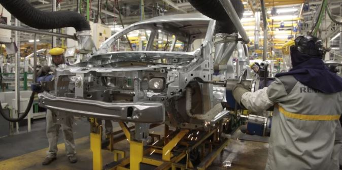 هدف المغرب هو إزالة الكربون، وتعمل الحكومة على توفير الكهرباء النظيفة لجميع المصنعين في المغرب بتكلفة أقل.