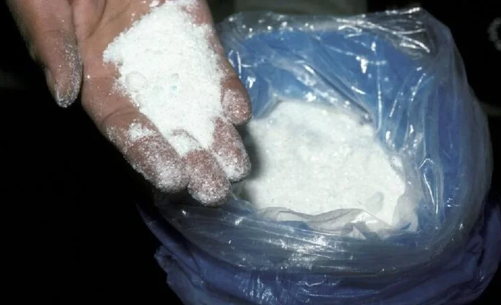 بني انصار ..توقيف مواطن إسباني بحوزته ازيد من كيلوغرامين من الكوكايين