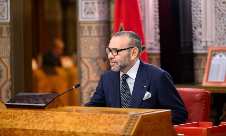 باحثون: تعيينات الملك ترسخ الكفاءة وحكامة المؤسسات الدستورية