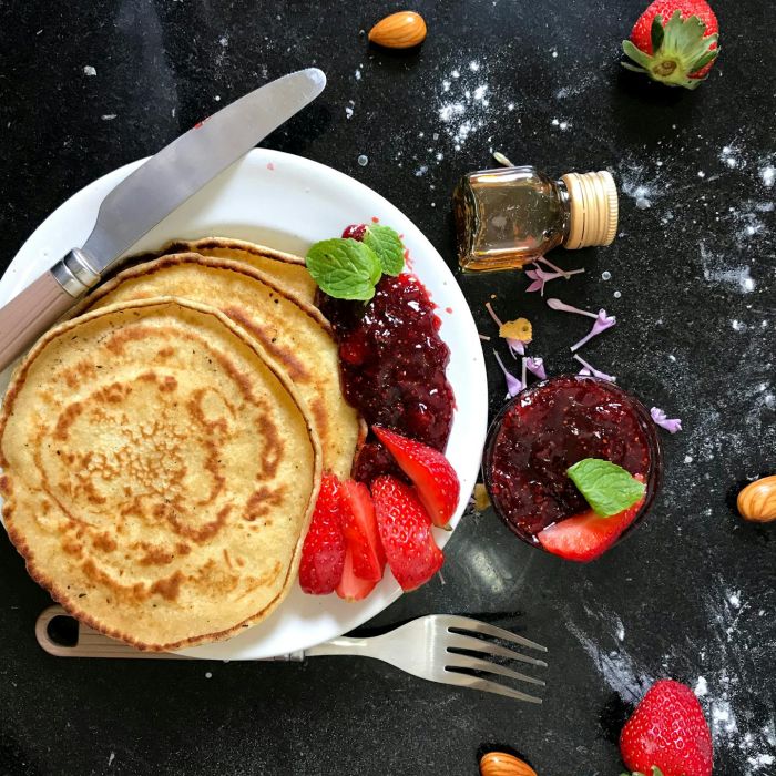 Pannenkoeken met vers fruit