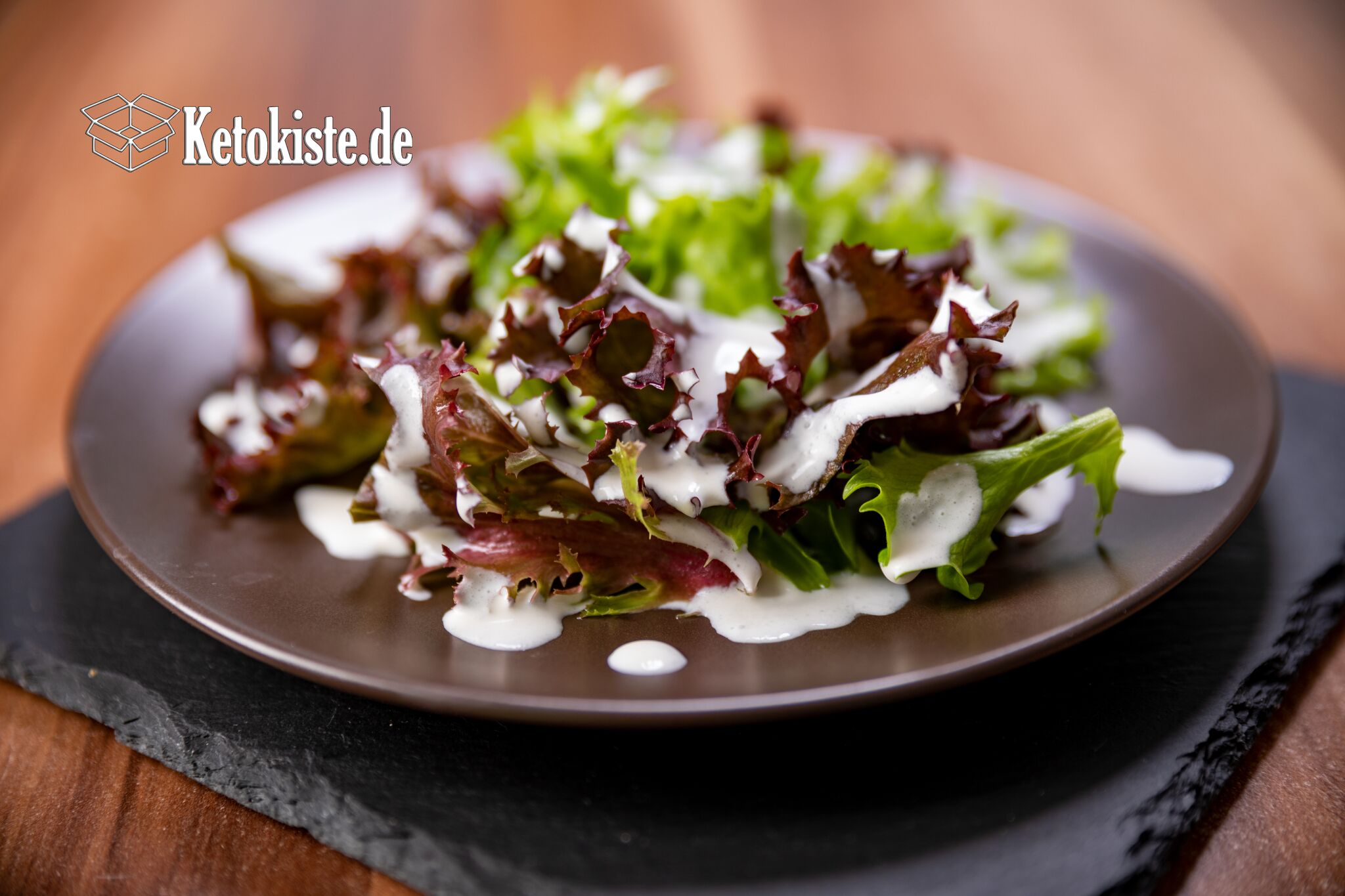 Blattsalat mit Zitronen-Sahne Dressing — Ketokiste.de - Alles rund um ...