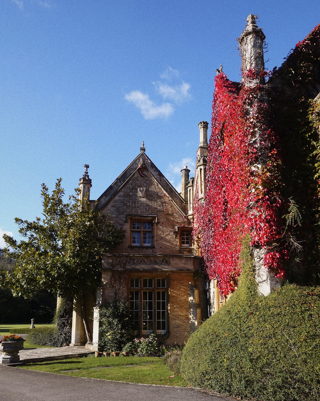 Castle Combe - The Cotswolds Castle Combe - The Cotswolds