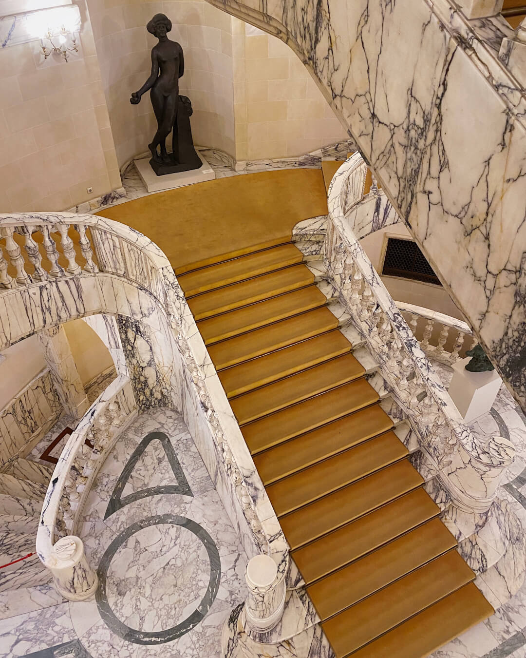 Bucharest 16 Glynn Vivian Art Gallery