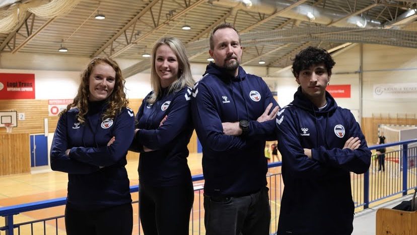 Trenerne i KFUM sandvolleyball